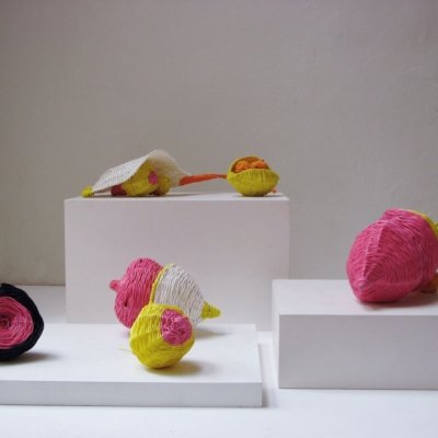 4 - Frutos 2009 - Frutos Exterior - Esculturas - Josefina Laratro