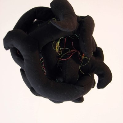 04 - Cabellera 2005-07 - Esculturas , instalaciones, Intervenciones - Josefina Laratro